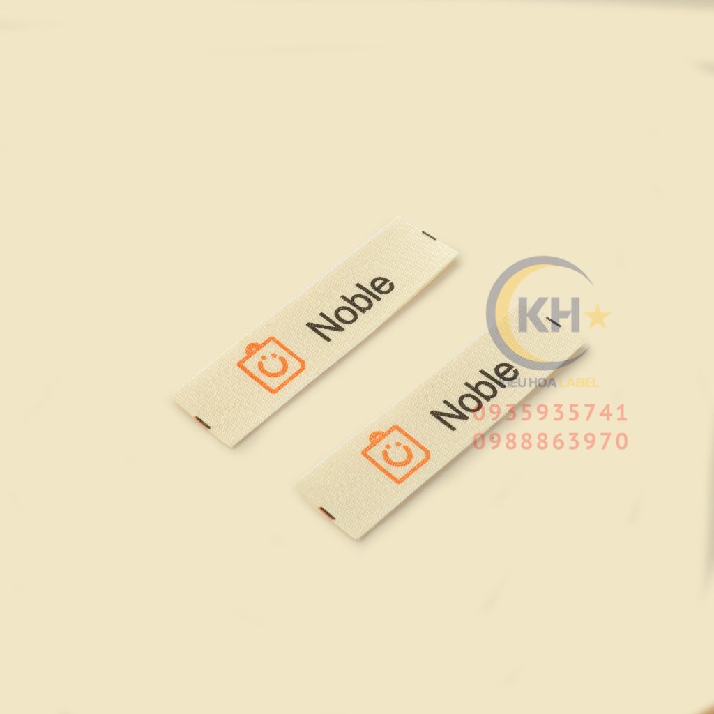 In_mac_quan_ao_kieu_hoa_label_10